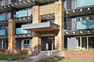 825 Dahlia St, Denver CO  80220-4237 exterior