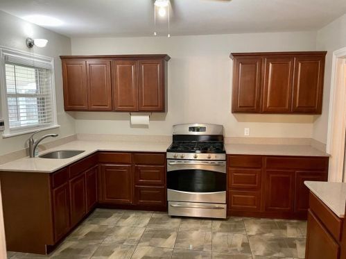 2320 Tremont Ave, Fort Worth TX  76107-4367 exterior