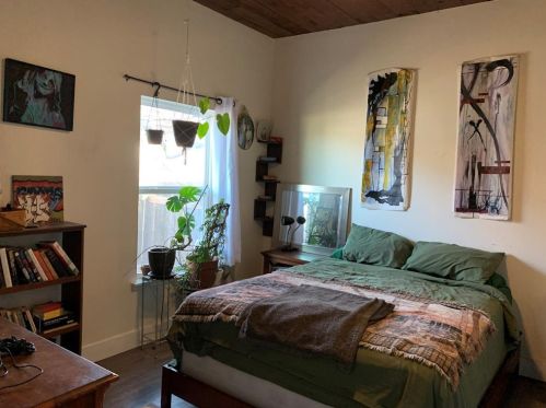 6311 Felix Ave, Austin TX  78741-2402 exterior