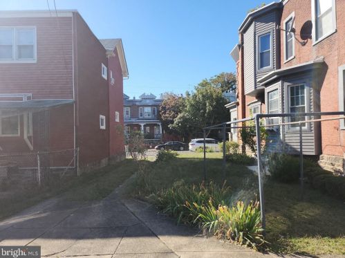 4937 11 St, Philadelphia PA 19112-1308 exterior