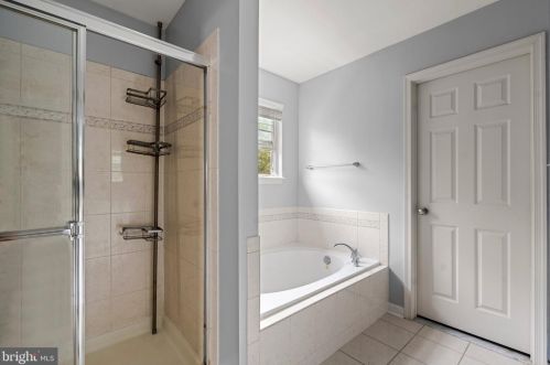18823 Pier Trail Dr, Triangle VA  22172-2347 exterior