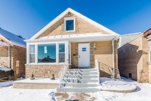 3806 Elmwood Ave, Forest View, IL 60402-4040