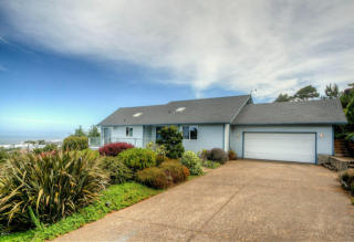 285 Hill Ct, Yachats OR  exterior