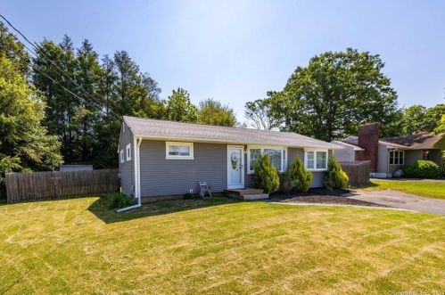14 Seery Rd, Waterbury, CT 06716-1320