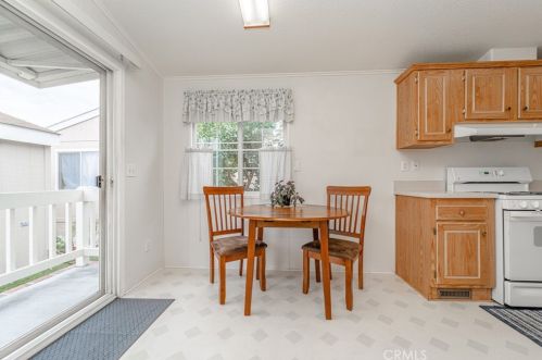 27 Spruce Via, Anaheim CA  92801-1043 exterior