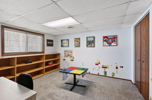 1377 County Road E, Saint Paul MN  55110-5231 exterior