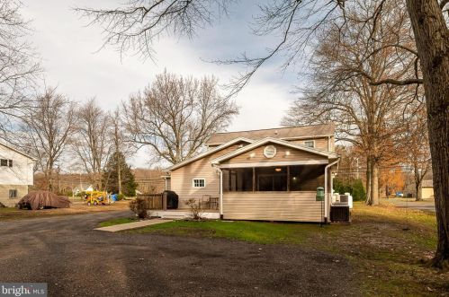 6132 Shady Side Rd, Shady Side MD exterior