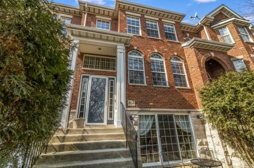 834 Shandrew Dr, Naperville, IL 60540-8223
