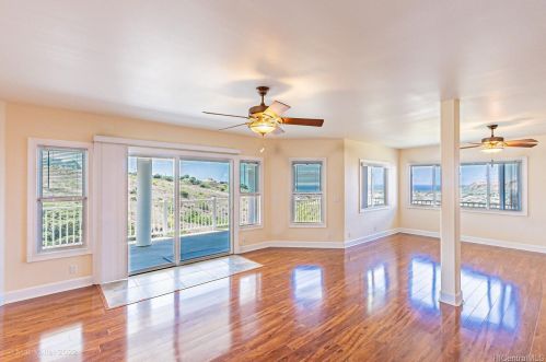 1717 Iwi Way, Honolulu HI  96816-3826 exterior