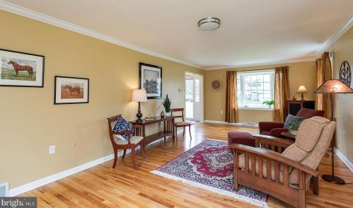 2006 Rachael Dr, Lancaster PA  17601-3655 exterior