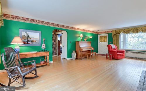 2184 Rdg Dr, Lancaster PA  17603-6150 exterior