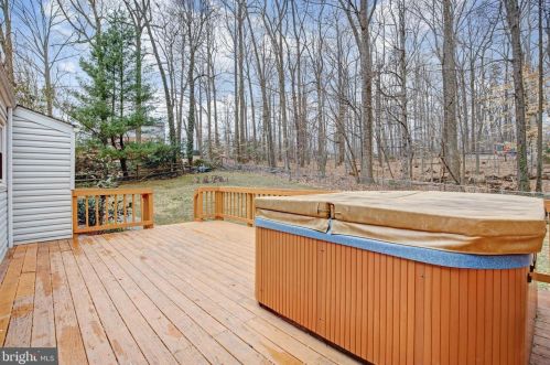 8634 Langport Dr, Springfield VA  exterior