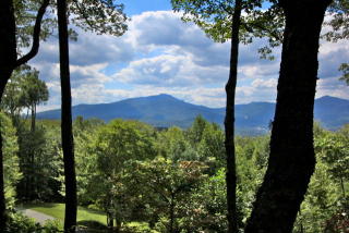 648 Red Oak Trl, Boone, NC 28607-8041