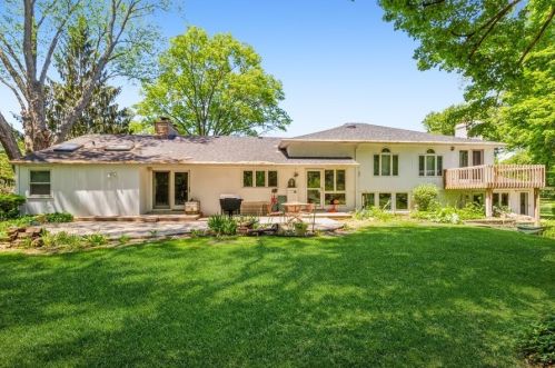 425 Cumnock Rd, Palatine, IL 60067-4336