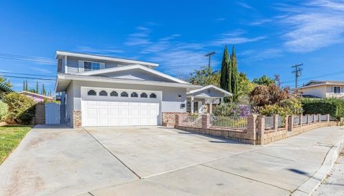 44408 8th St, Lancaster, CA 93535-3240