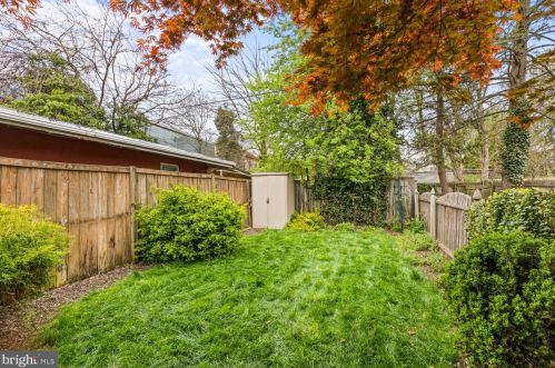 321 Walnut St, Lancaster PA  17602-2403 exterior