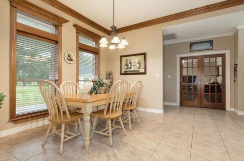 359 Westwood Rd, Angleton TX 77515-7468 exterior