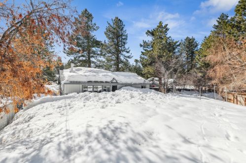 10210 White Fir Rd, Truckee, CA 96161-2120