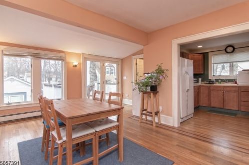 54 Tomahawk Trl, Parsippany, NJ 07834-1129