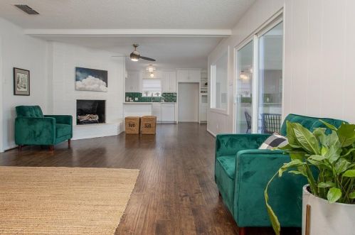 1107 Mildred Ln, Fort Worth TX  76126-3321 exterior