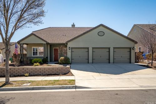 242 Silver Oak Dr, Lake Nacimiento, CA 93446-4767