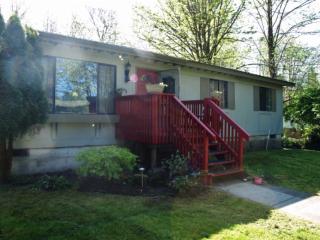 7537 Maple St, Concrete, WA 98237-8488