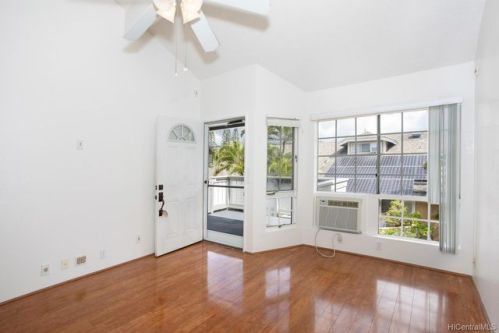 492 Mananai Pl, Honolulu HI  96818-5336 exterior