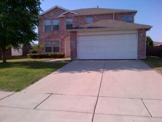 636 Partridge Dr, Fort Worth TX  76131-8807 exterior