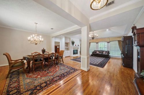 28 Wedgewood Blvd, Conroe TX  77304-1349 exterior