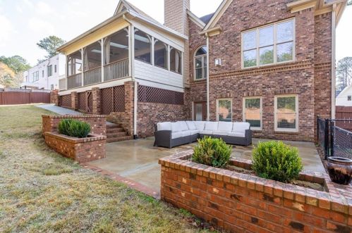 2212 Meadowvale Dr, Atlanta GA  30345-3543 exterior