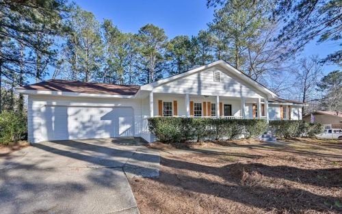 3370 Spring Creek Dr, Conyers GA  30013-2367 exterior