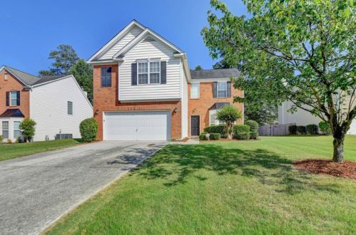 2123 Beacon Crest Dr, Buford, GA 30519-2223