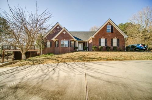 2198 Indian Shoals Dr, Loganville, GA 30052-7706