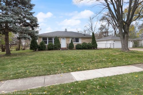 1033 Tulip Way, Palatine, IL 60074-1607