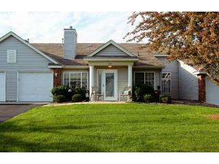 853 Sunrise Dr, Saint Paul, MN 55125-8630