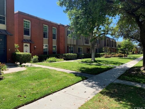 716 Fairhaven St, Anaheim CA  92801-4002 exterior
