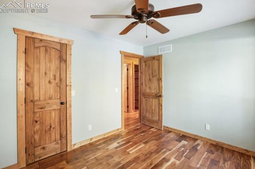 251 Gunnison Ave, Woodland Park CO 80863-1362 exterior