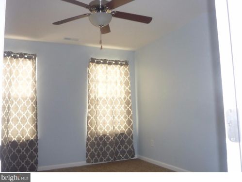 15 Sundance Dr, Trenton NJ 08619-3967 exterior