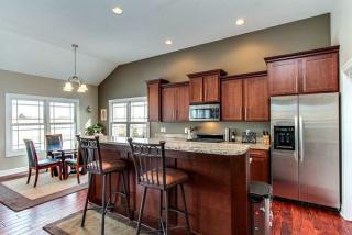 2122 60th St, Davenport IA  52807-2094 exterior