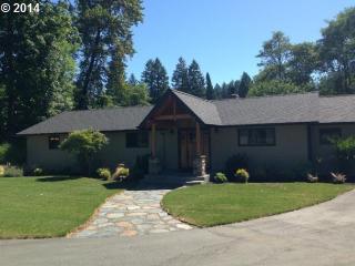 90659 Lure Ln, Leaburg, OR 97489-9646