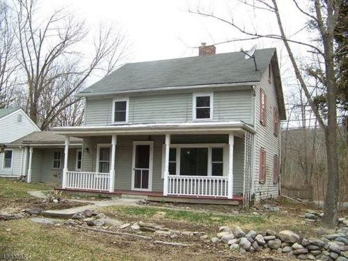 1 Chestnut Rd, Columbia, NJ 07832-2706