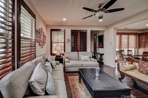68 Prickly Pear, Irvine CA  92618-8856 exterior