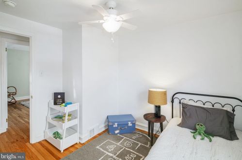 762 Mount Vernon Ave, Tavistock NJ  08033-2817 exterior