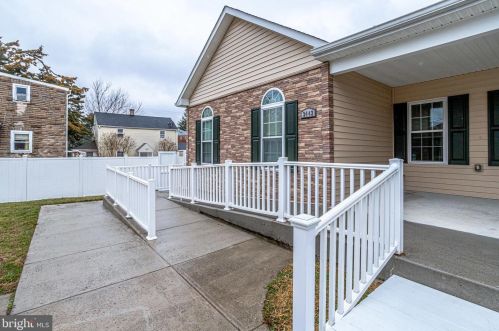 3442 Charles St, Falls Church, VA 22041-1902