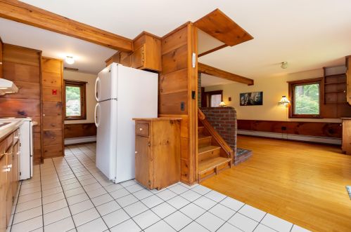 11 Rangeway Rd, Hillsboro, NH 03244-6352