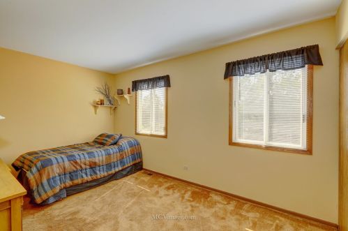 785 Burning Trl, Carol Stream IL  60188-9187 exterior