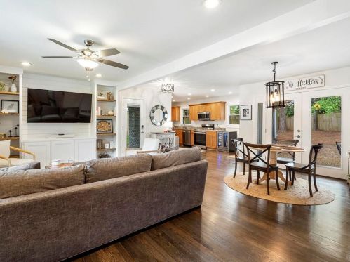 2140 Medfield Trl, Atlanta GA  30345-3010 exterior