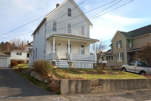 101 Cliff St, Pittston PA  18640-2208 exterior