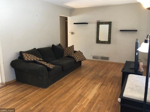 256 Demar Ave, Saint Paul, MN 55126-2353