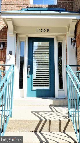11509 Waterhaven Ct, Herndon, VA 20190-4467